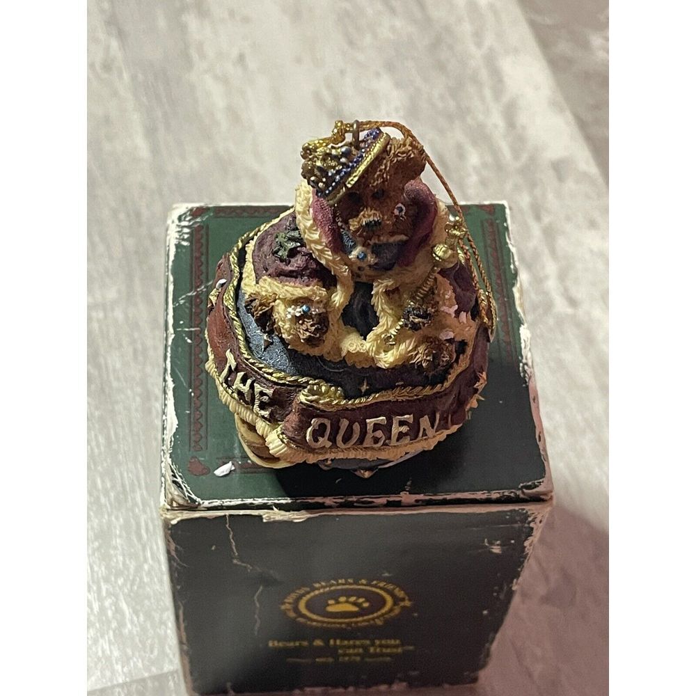 Boyds Bears: Regina D Ferrisdaval - I Am The Queen‎ - Style 25709- 1st Edition